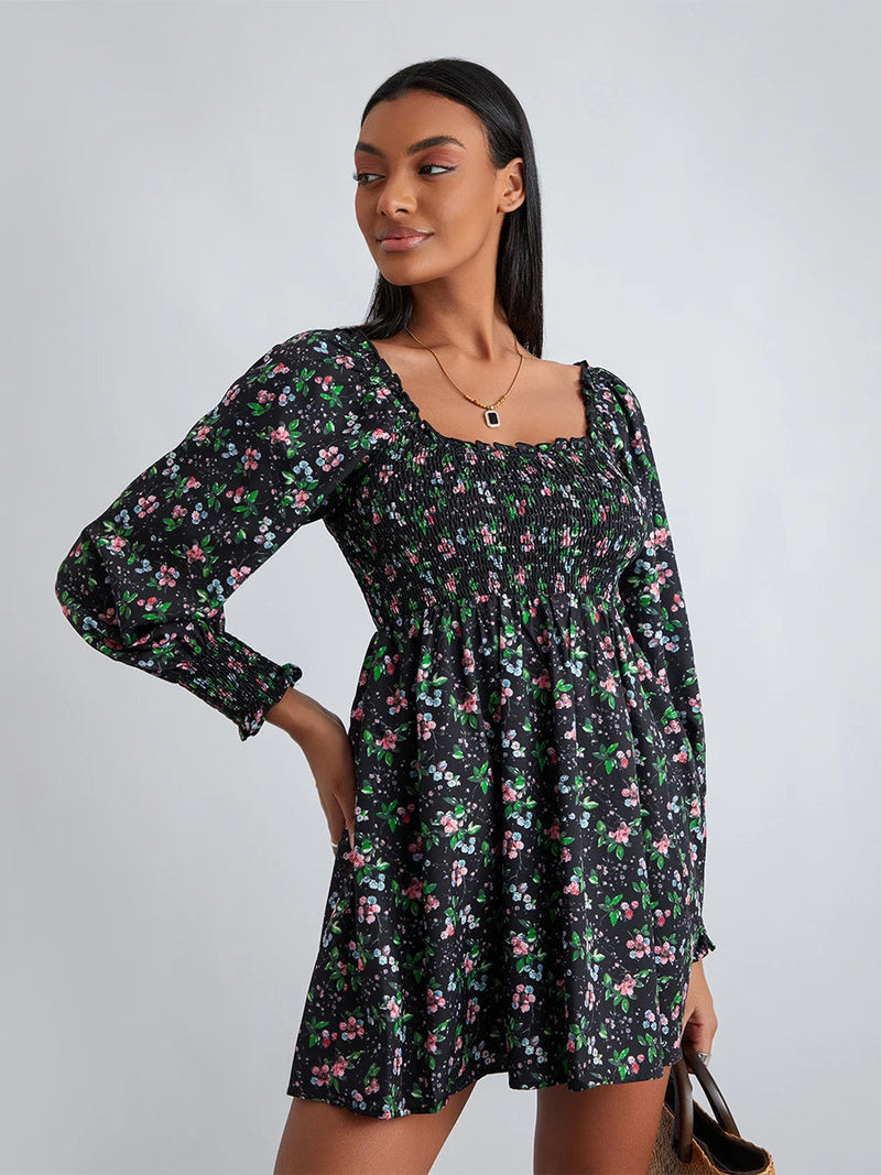 Classic Vintage Dress with a Flattering Fit