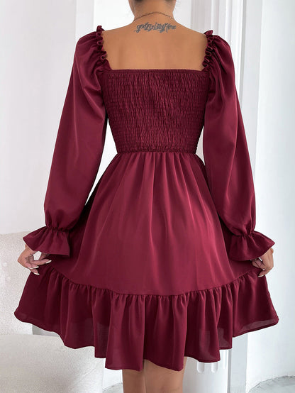 Effortlessly Elegant Dress with a Timeless Design