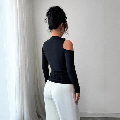 Beautifully Finished Top in a Timeless Design