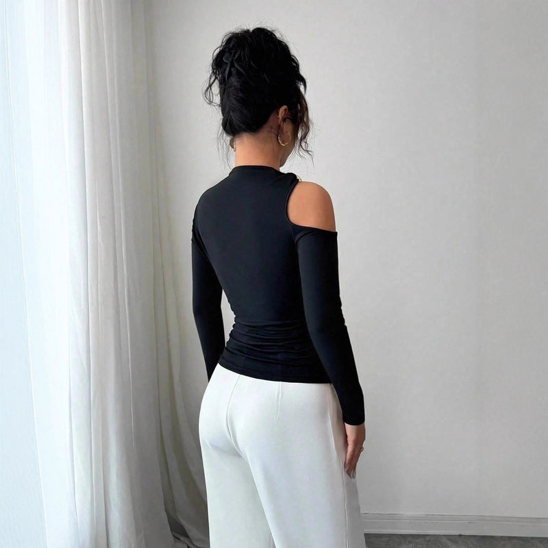 Beautifully Finished Top in a Timeless Design