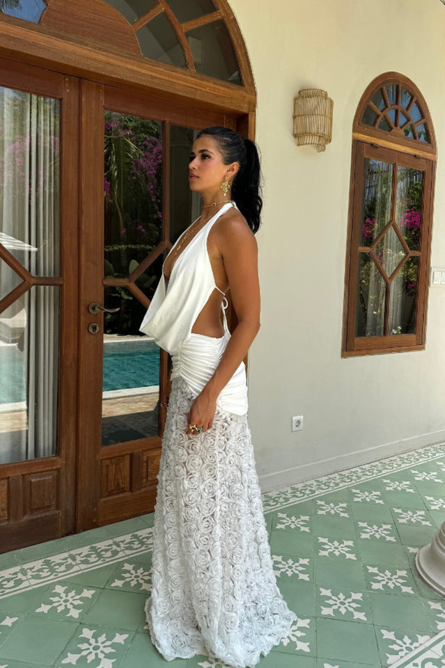 Beautifully Crafted Dress in a Classic Style
