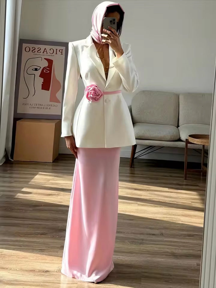Effortlessly Elegant Garment with a Timeless Design