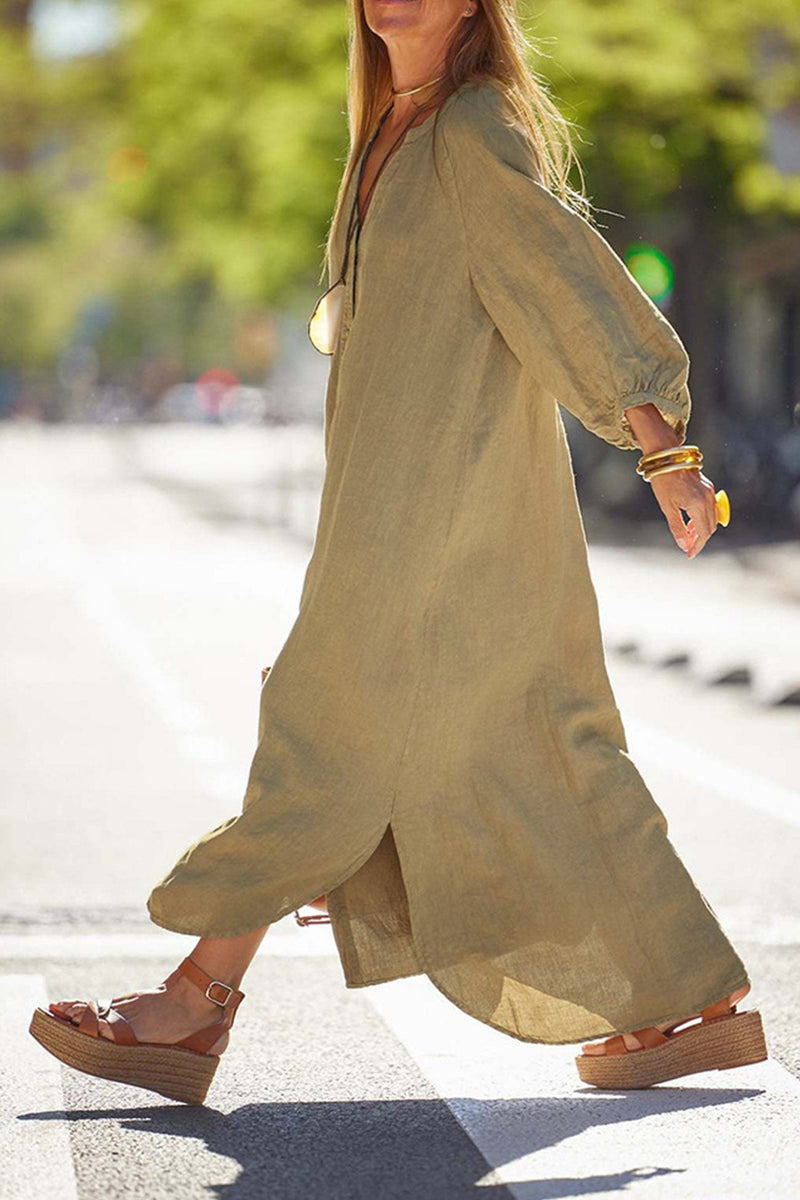 Beautifully Finished Dress in a Timeless Design