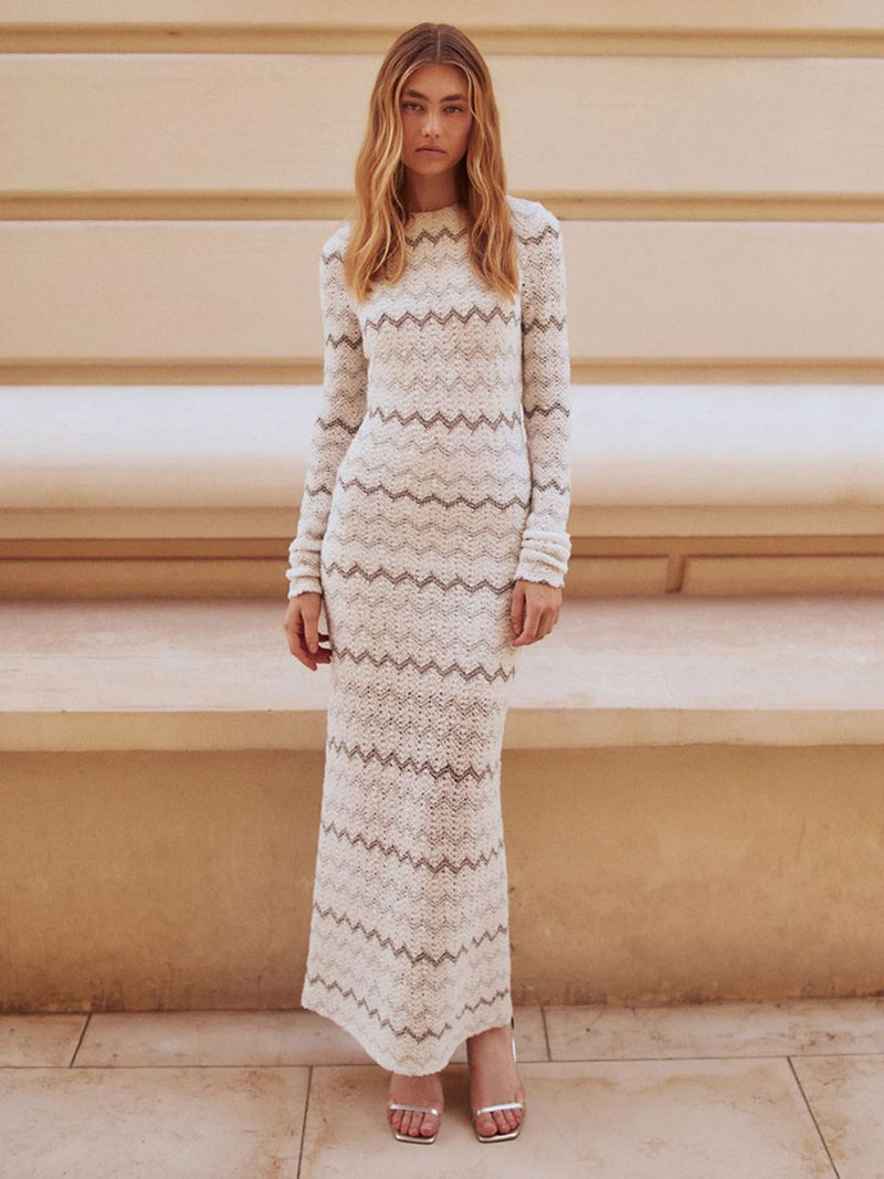 Effortlessly Elegant Dress with a Timeless Design