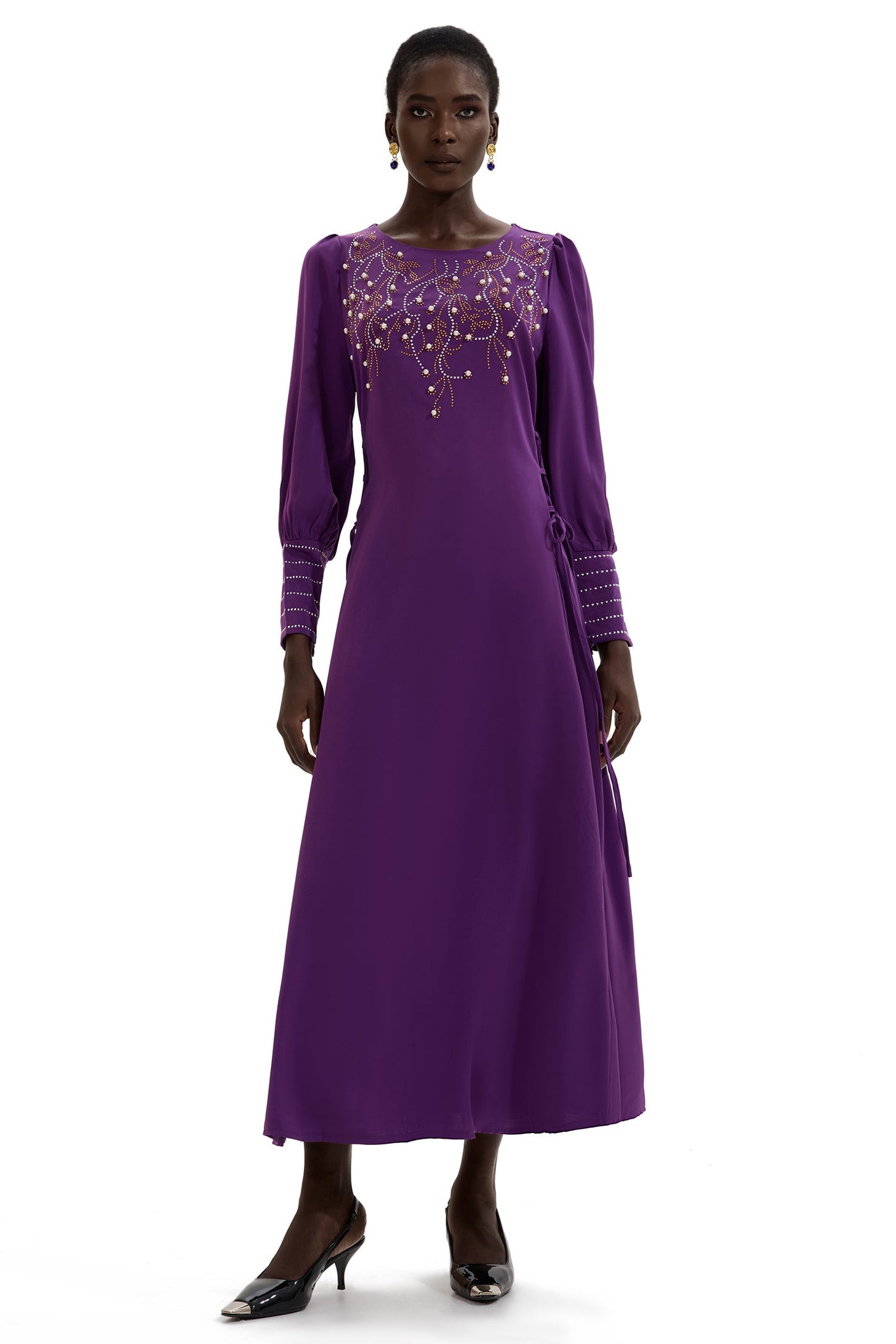 Beautifully Crafted Dress in a Classic Style