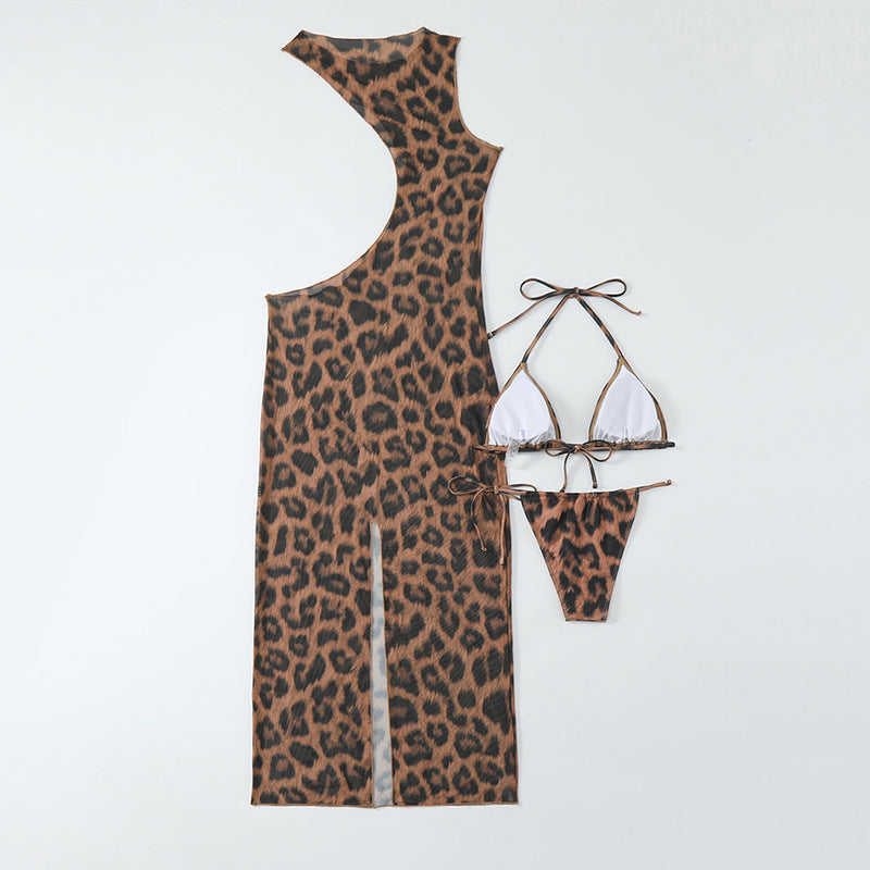 Gracefully Styled Garment for Any Occasion