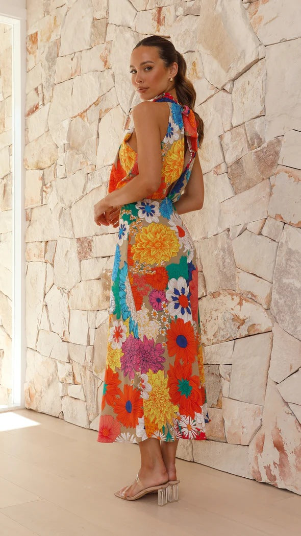 Classic Vintage & Enduringly Stylish Dress