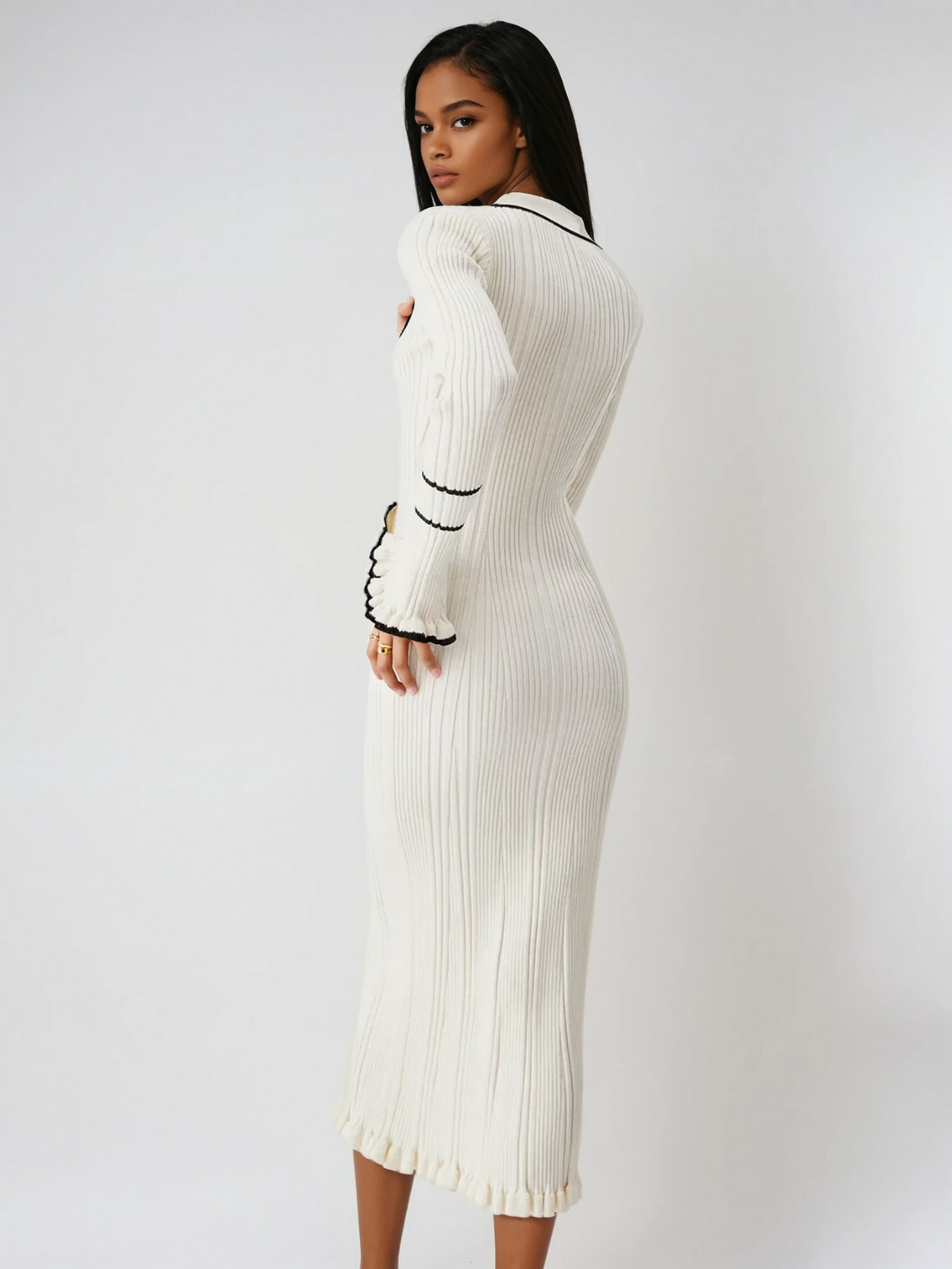 Beautifully Crafted Dress in a Classic Style