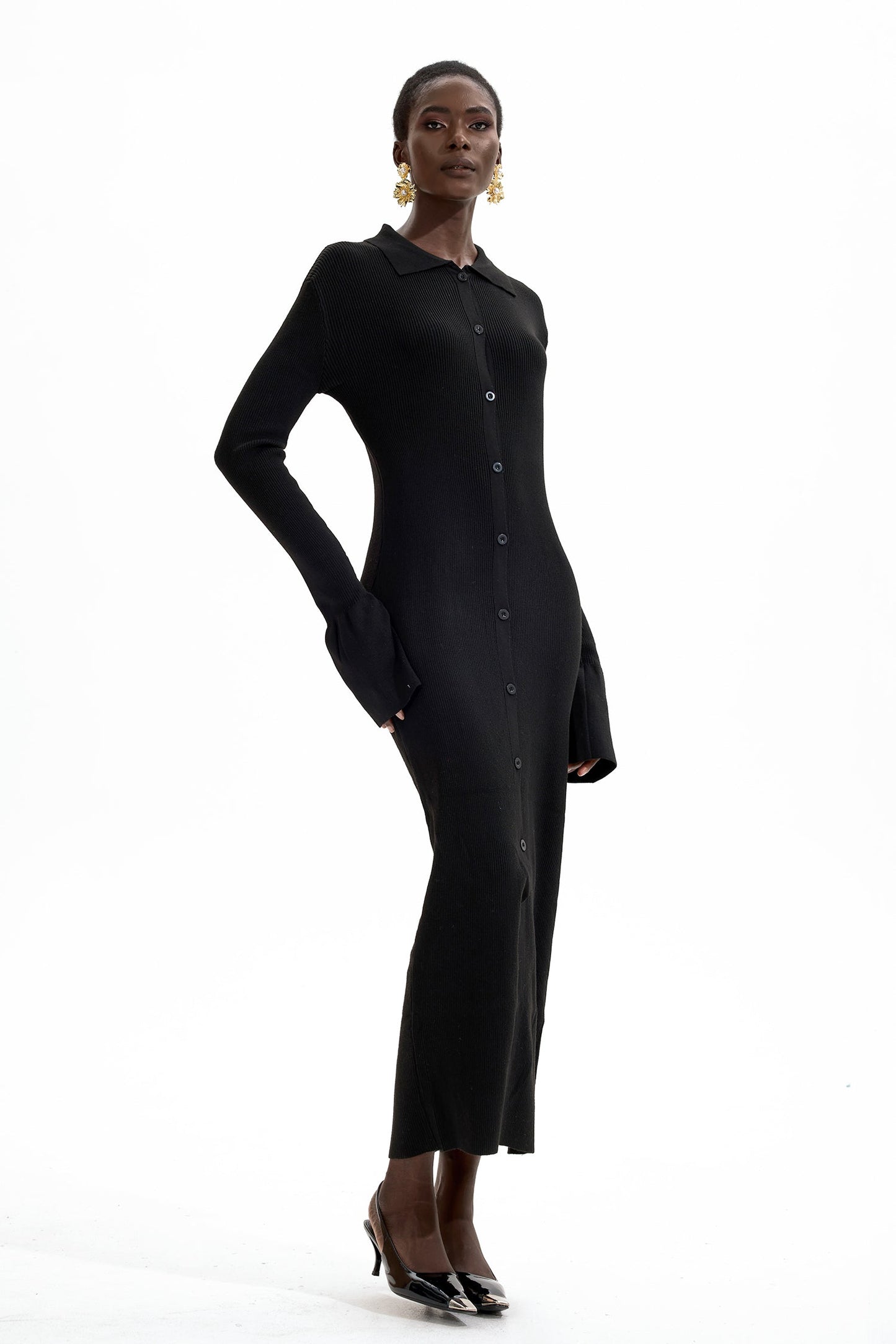 Well Tailored Dress with a Graceful Silhouette