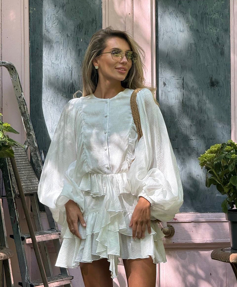 Beautifully Crafted Dress in a Classic Style