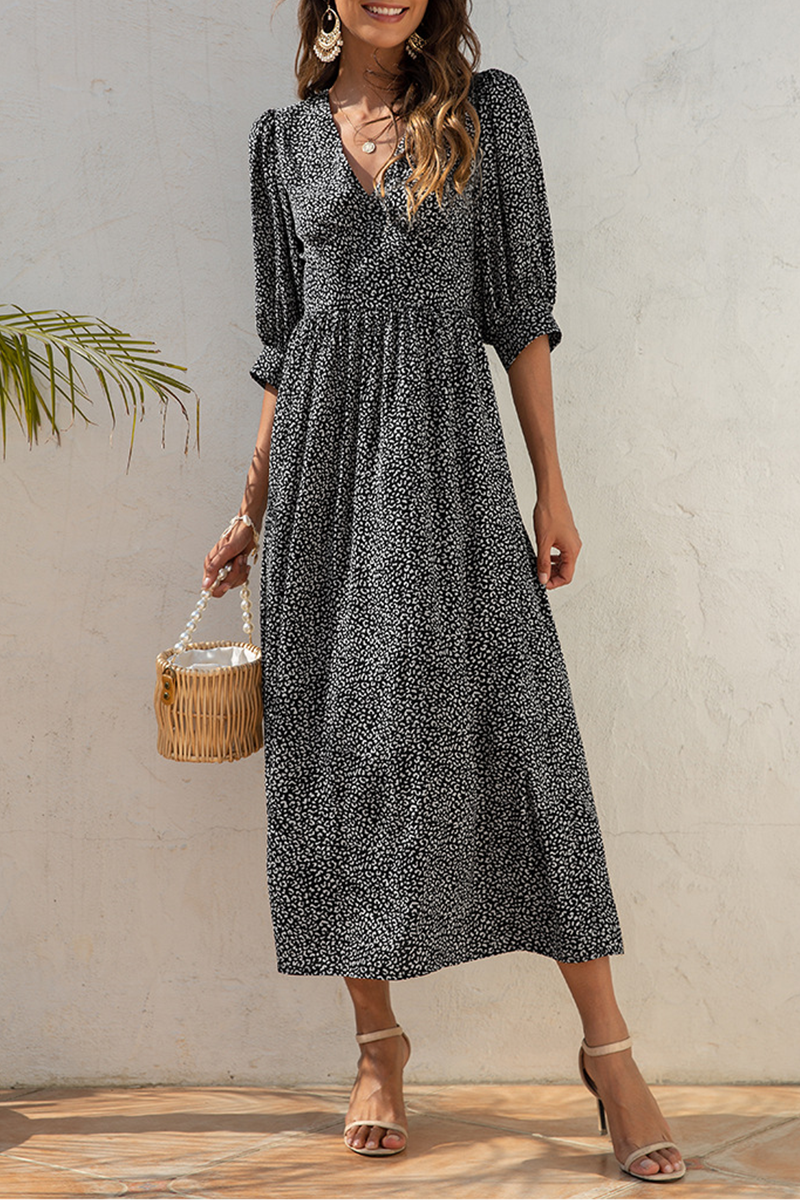 Classic Vintage & Enduringly Stylish Dress