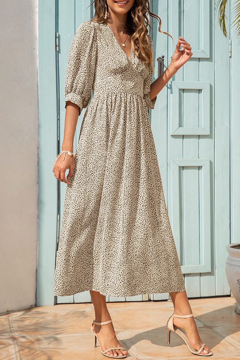 Classic Vintage & Enduringly Stylish Dress