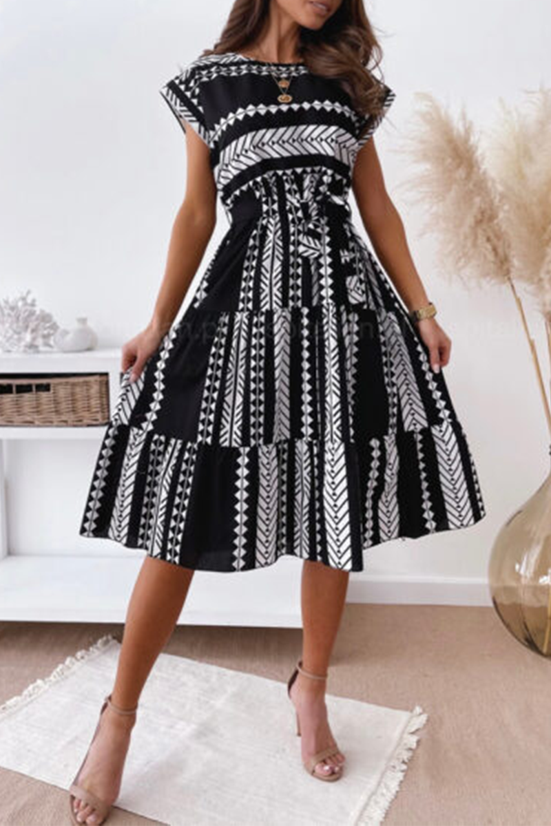 Sophisticated Dress with a Clean Classic Look