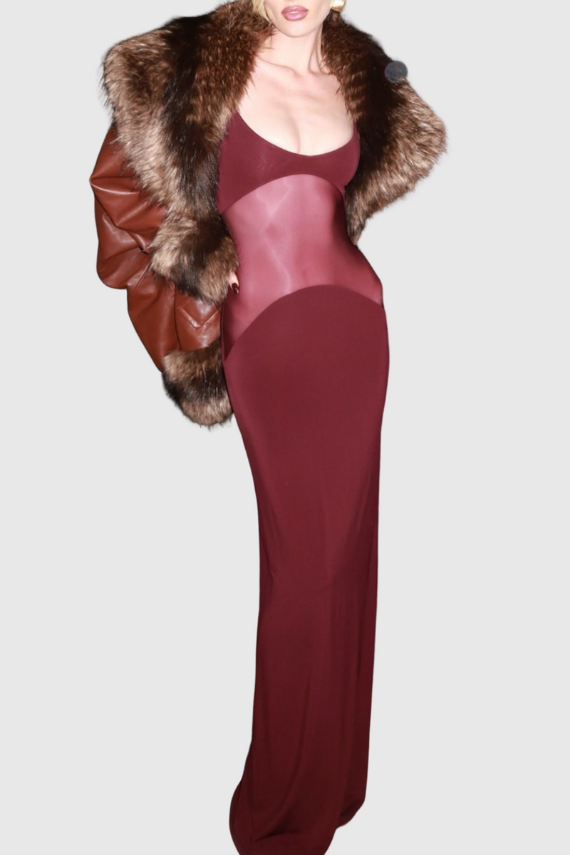 Gracefully Styled Dress for Any Occasion