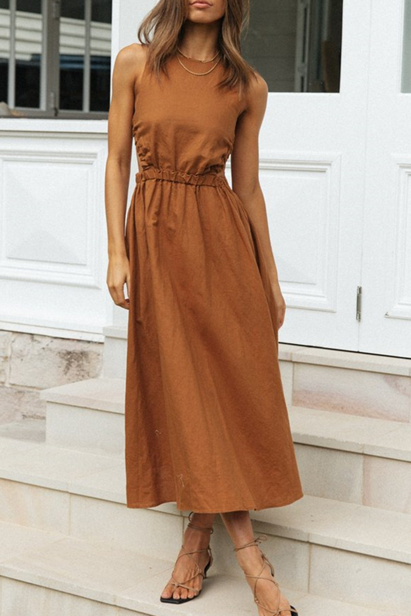 Effortlessly Elegant Dress with a Timeless Design