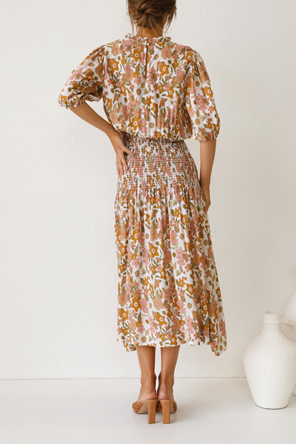 Classic Vintage Dress with a Flattering Fit
