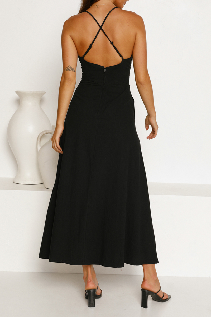 Effortlessly Elegant Dress with a Timeless Design