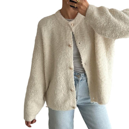 Well Tailored Coat with a Graceful Silhouette