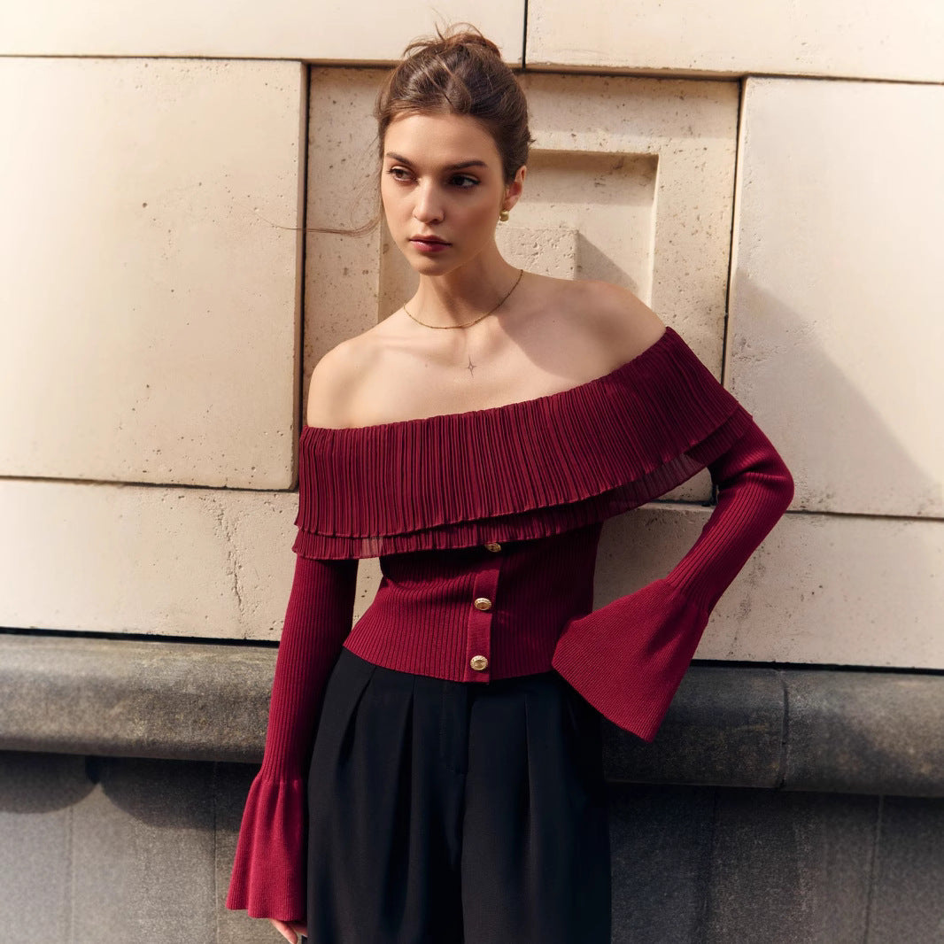Effortlessly Elegant Garment with a Timeless Design