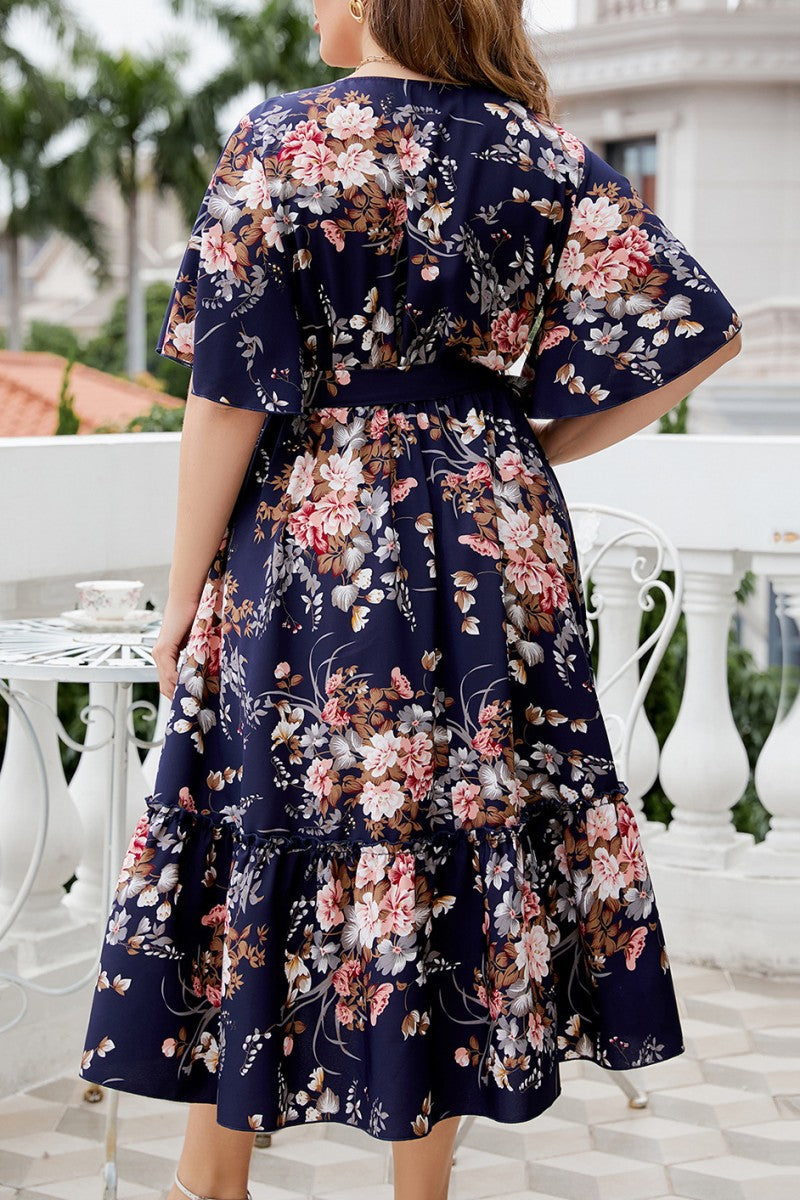 Well Tailored Dress with a Graceful Silhouette