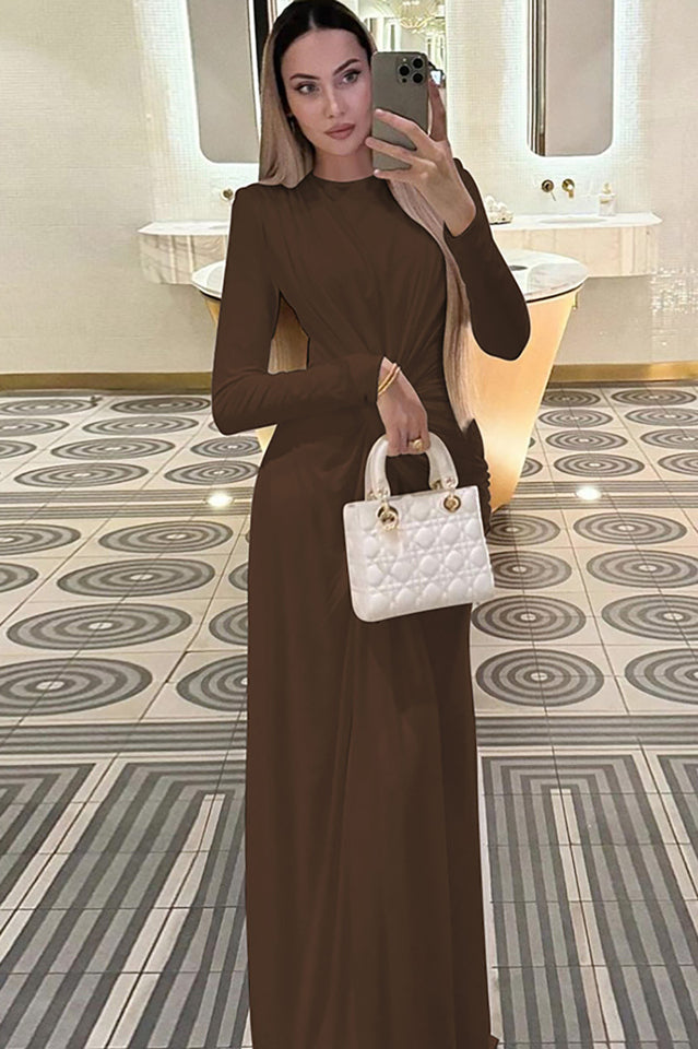 Effortlessly Elegant Dress with a Timeless Design