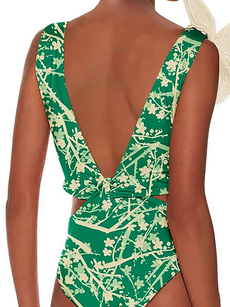 Well Tailored Garment with a Graceful Silhouette
