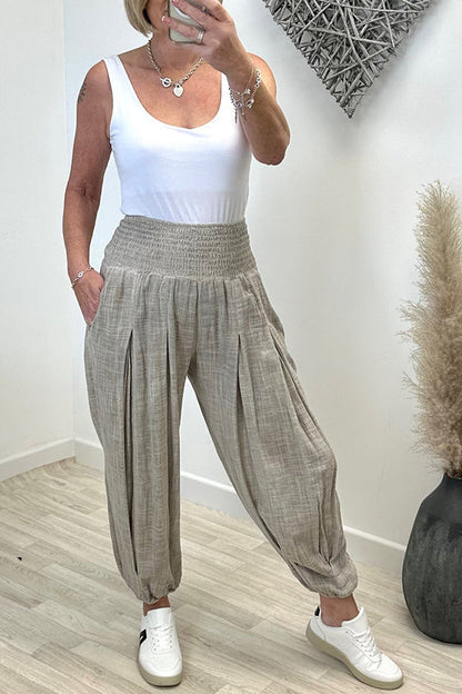 Elegantly Styled Pants for Everyday Wear
