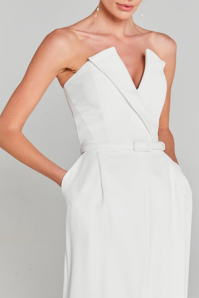 Effortlessly Elegant Garment with a Timeless Design