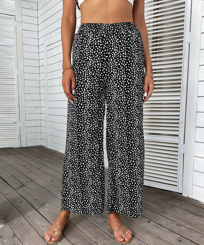 Classic Vintage Pants with a Flattering Fit