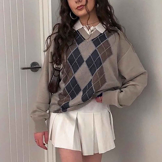 Gracefully Styled Sweater for Any Occasion