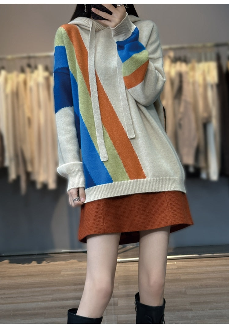 Well Tailored Sweater with a Graceful Silhouette