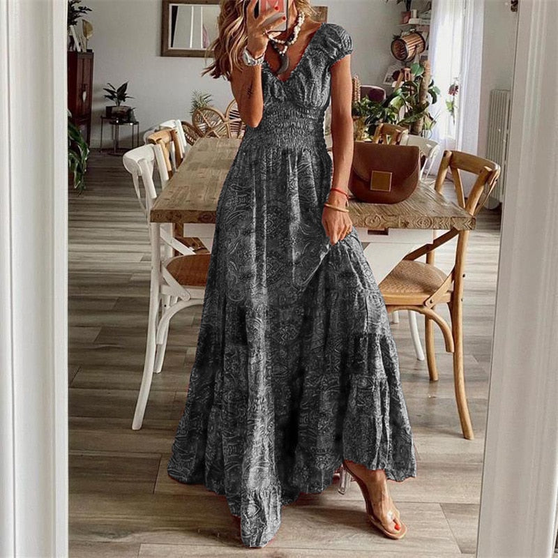 Gracefully Styled Dress for Any Occasion