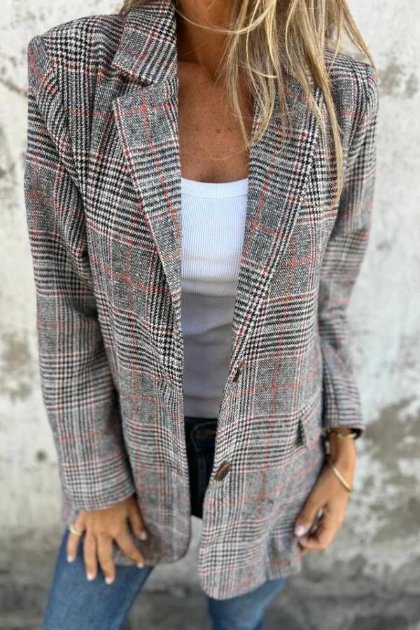 A Vintage Style Coat with Delicate Timeless Details
