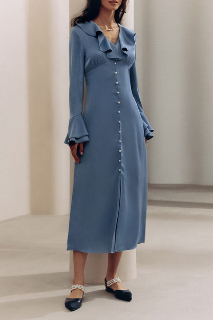 Well Tailored Dress with a Graceful Silhouette