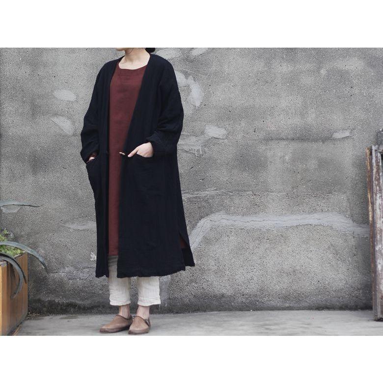 Well Tailored Cardigan with a Graceful Silhouette