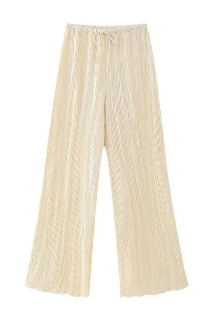 Elegantly Styled Trousers for Everyday Wear