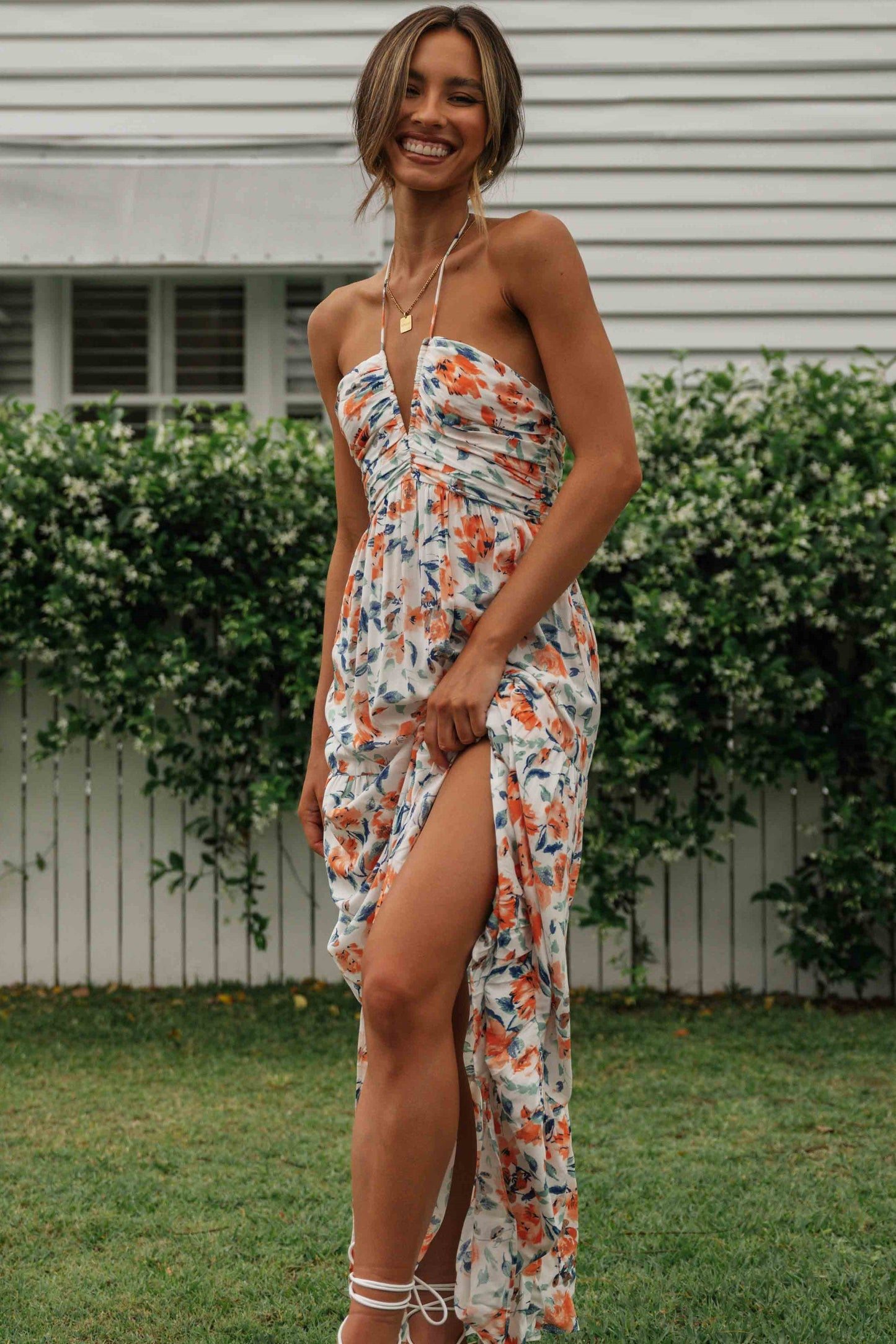 Beautifully Crafted Dress in a Classic Style