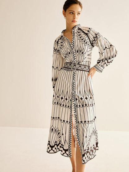 Gracefully Styled Dress for Any Occasion