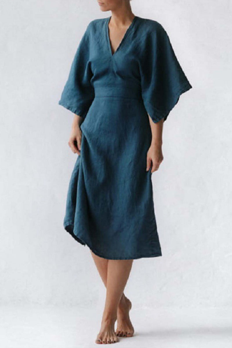 Classic Vintage Dress with a Flattering Fit