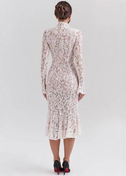 Beautifully Crafted Dress in a Classic Style