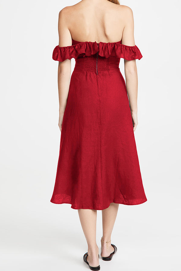 Well Tailored Dress with a Graceful Silhouette