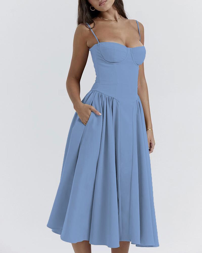 Effortlessly Elegant Dress with a Timeless Design