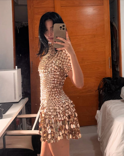 Beautifully Finished Dress in a Timeless Design