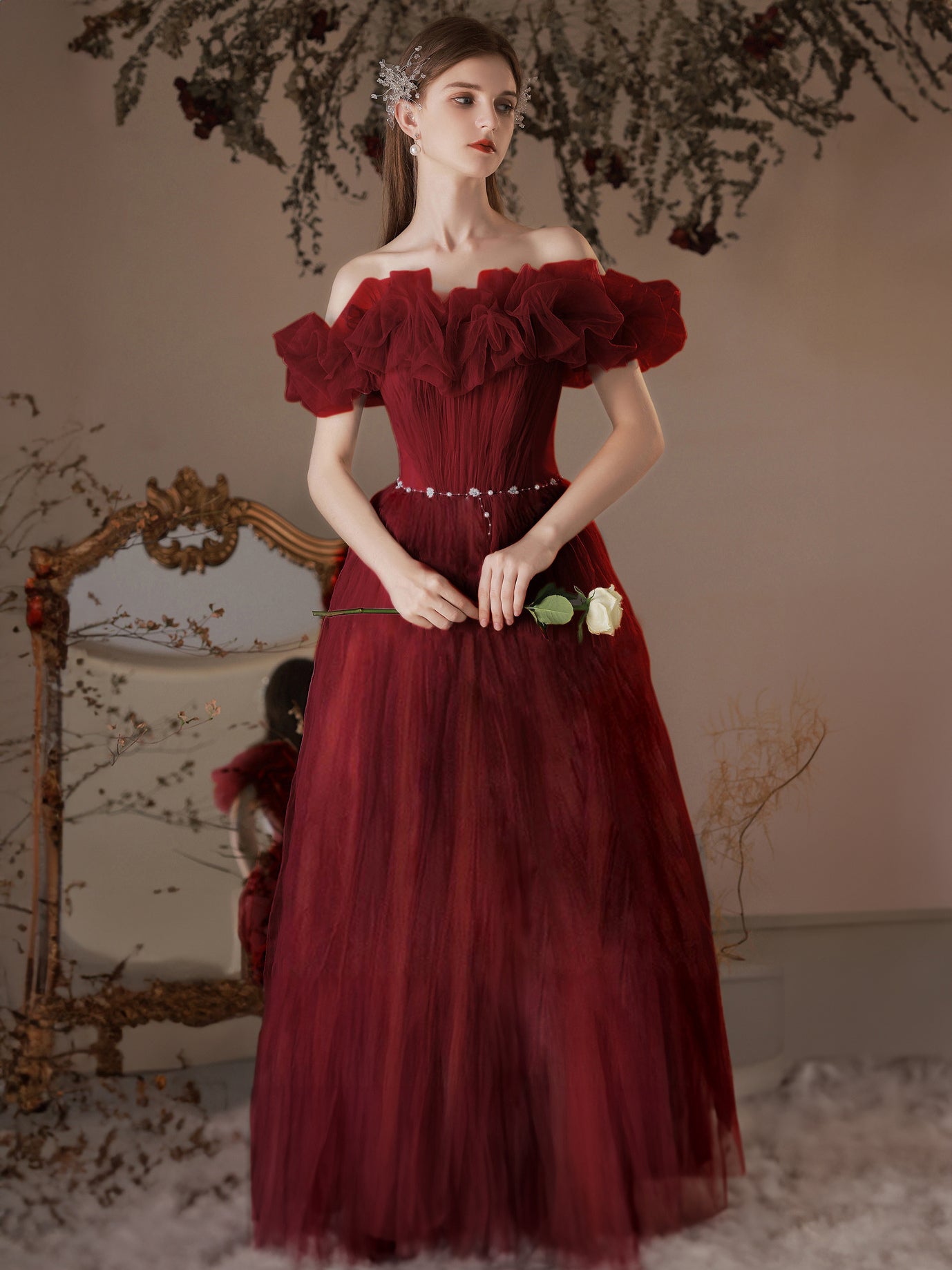 Beautifully Crafted Dress in a Classic Style