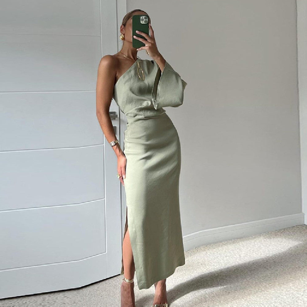 Gracefully Styled Dress for Any Occasion