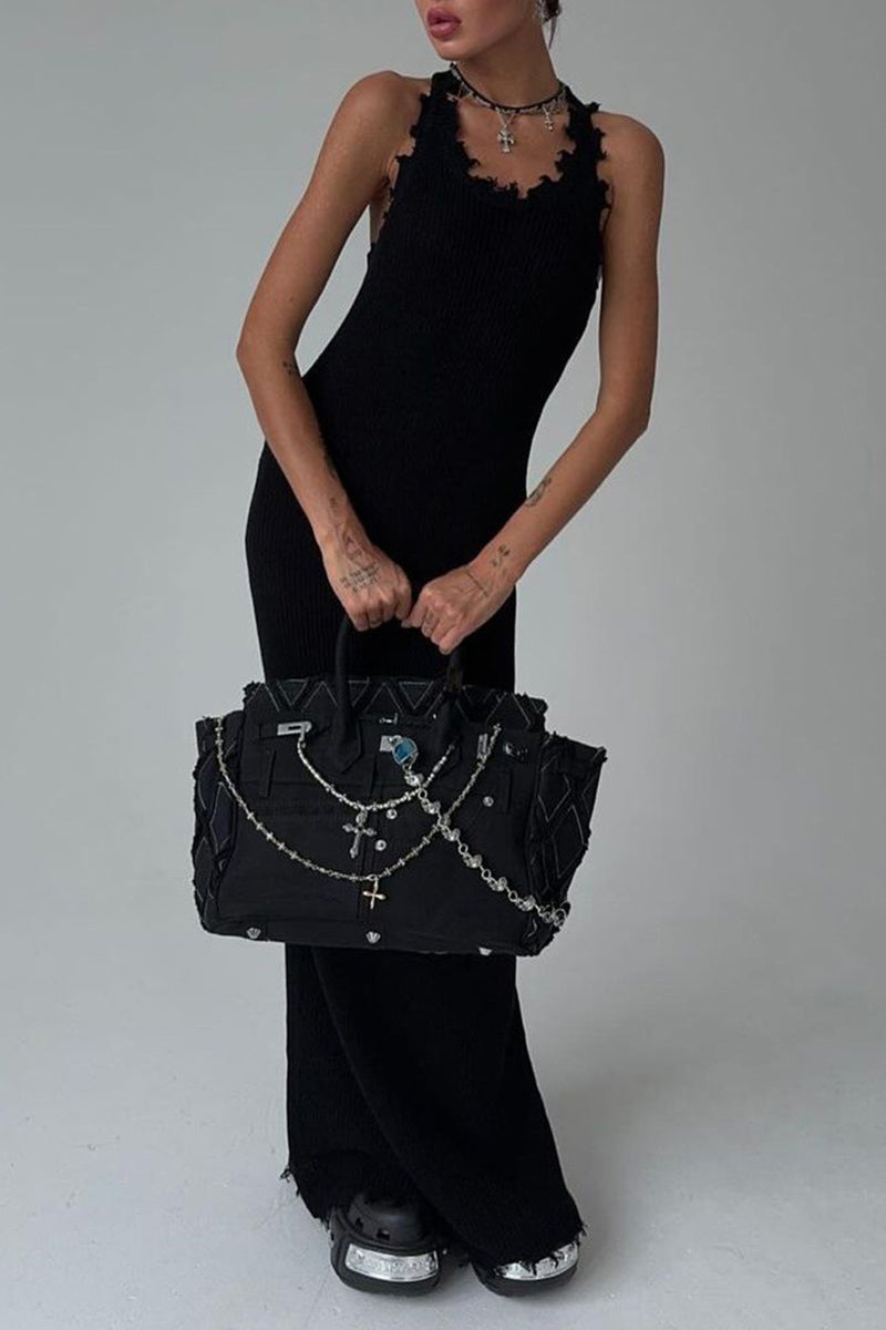 Sophisticated Dress with a Clean Classic Look