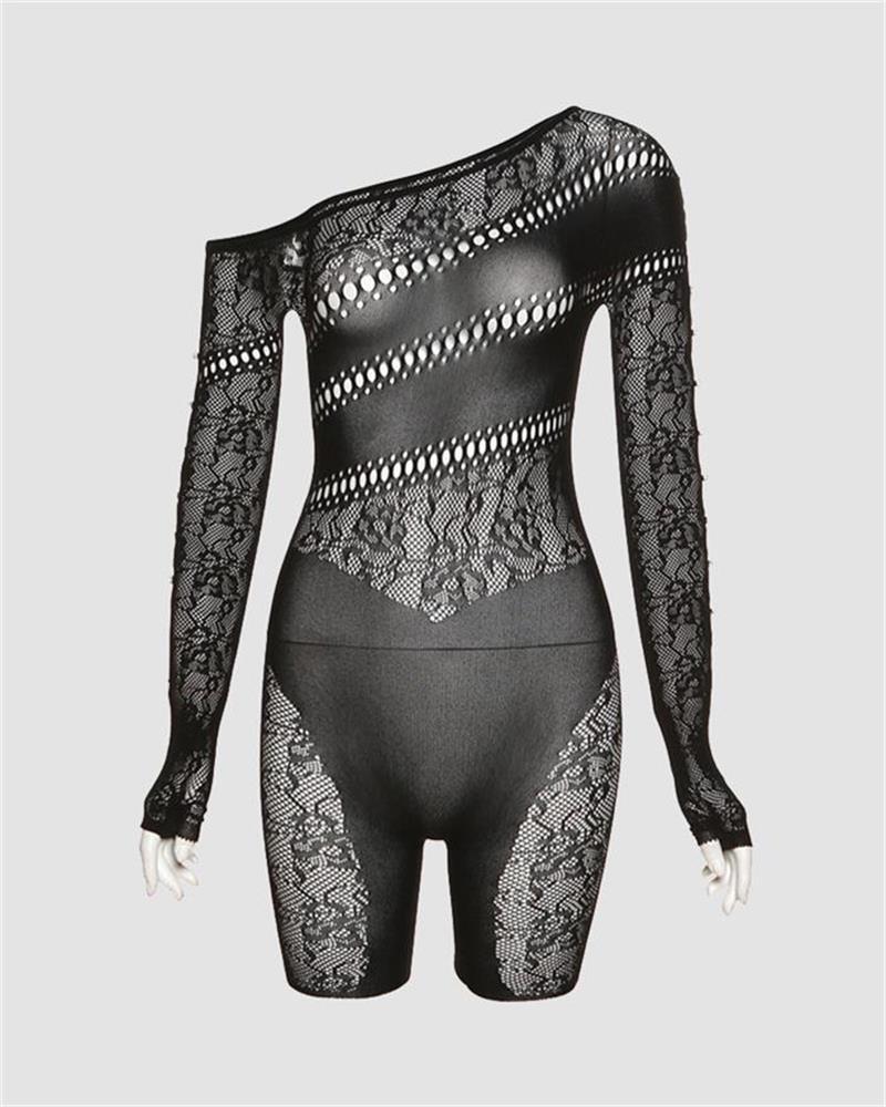 Well Tailored Garment with a Graceful Silhouette