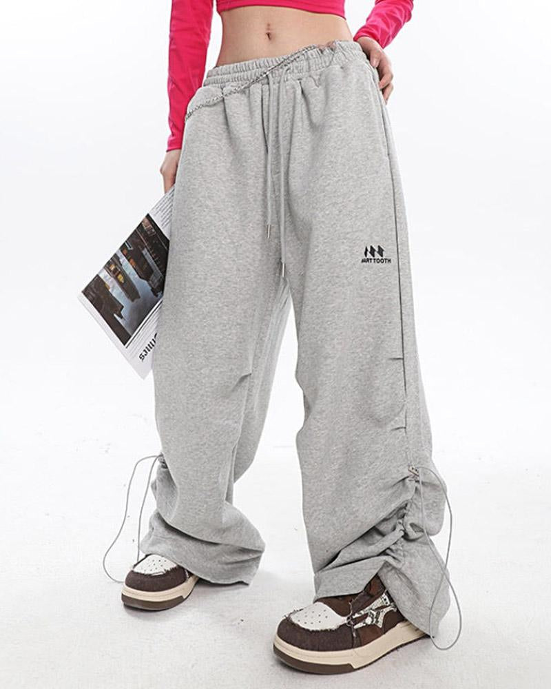 Gracefully Styled Pants for Any Occasion