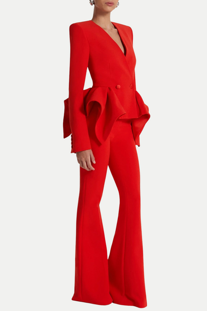 Effortlessly Elegant Garment with a Timeless Design
