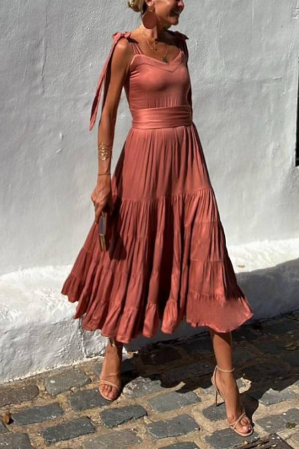 Effortlessly Elegant Dress with a Timeless Design
